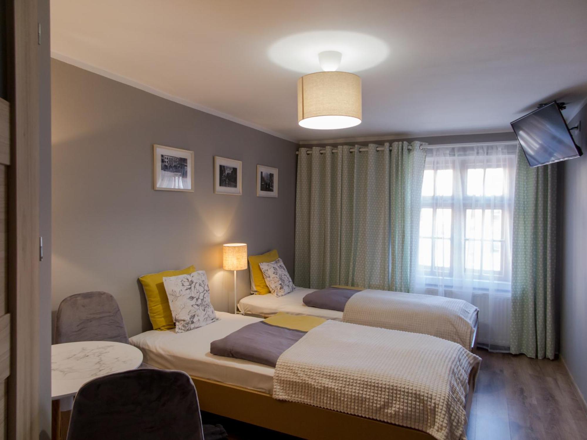 Baszta Grodzka Hostel Jelenia Góra Екстериор снимка