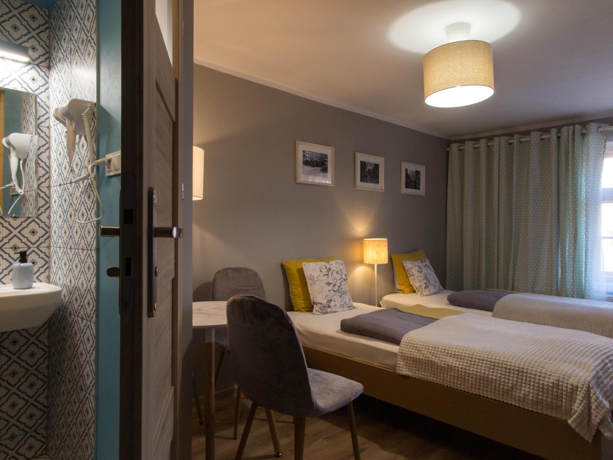 Baszta Grodzka Hostel Jelenia Góra Екстериор снимка